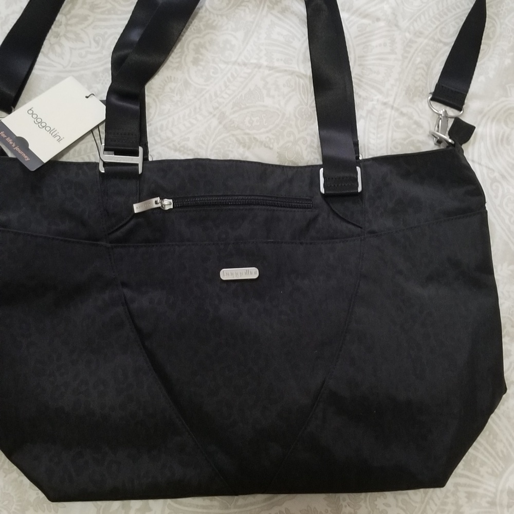 Baggallini Avenue Tote